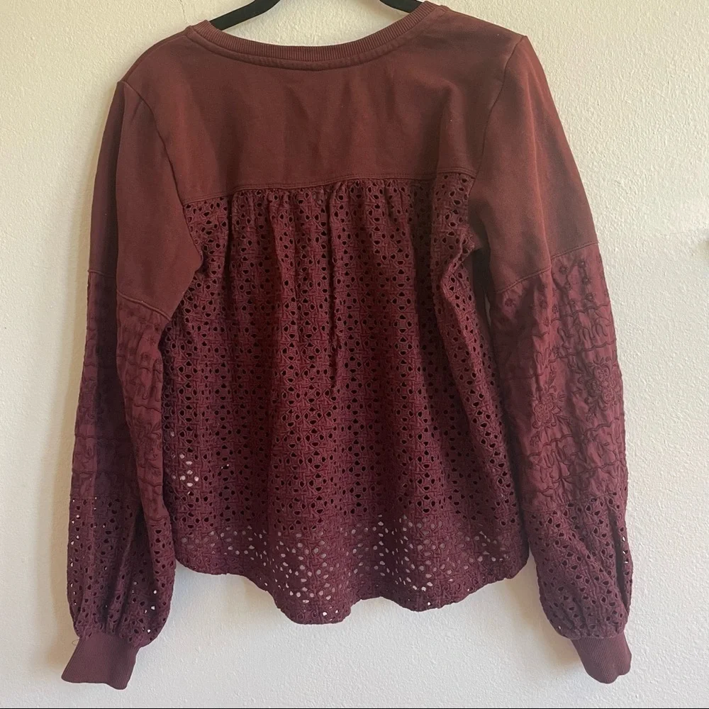 ANTHROPOLOGIE MAROON EYELET COTTON Y-NECKLINE SWEATSHIRT